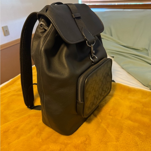 Coach Large Sullivan Leather and Signature Backpack - Picture 2 of 10